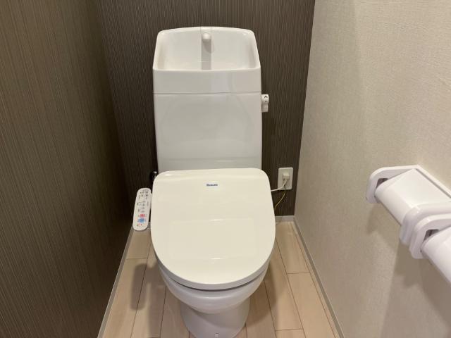 エスターテ 105 トイレ