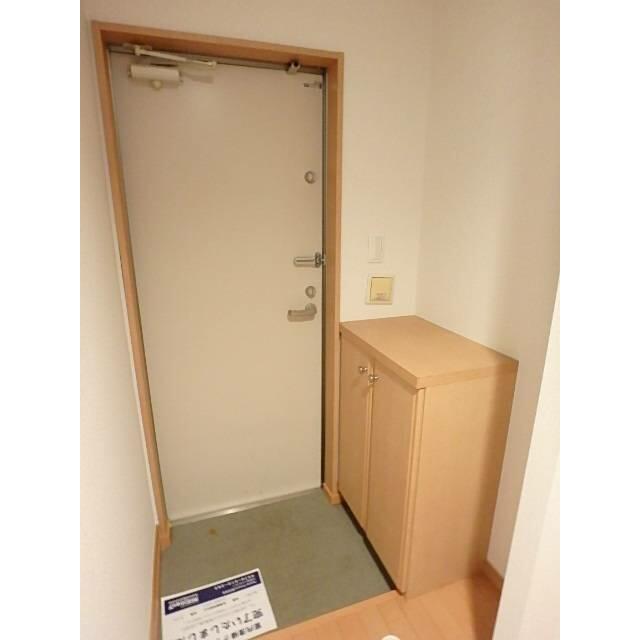 クレフラスト豊四季 203 玄関