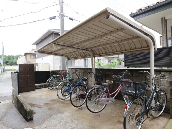 ファーストコーポII 201 駐車場