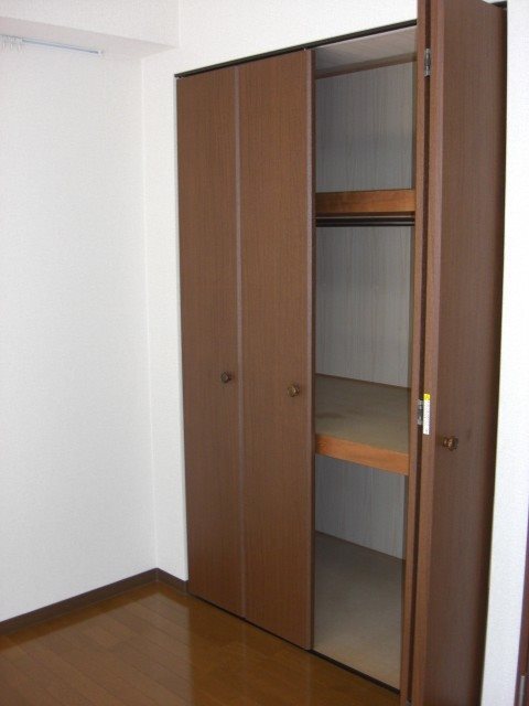 コンブリオ柏 202 収納