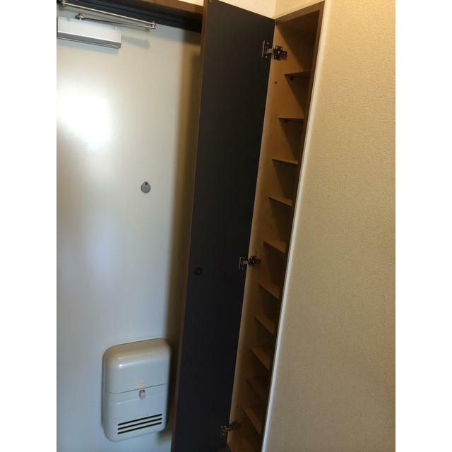 スカイパークシバ 301 玄関