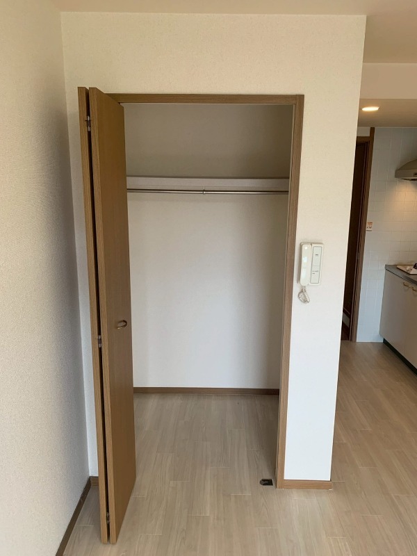 チャームテラス222W 306 収納