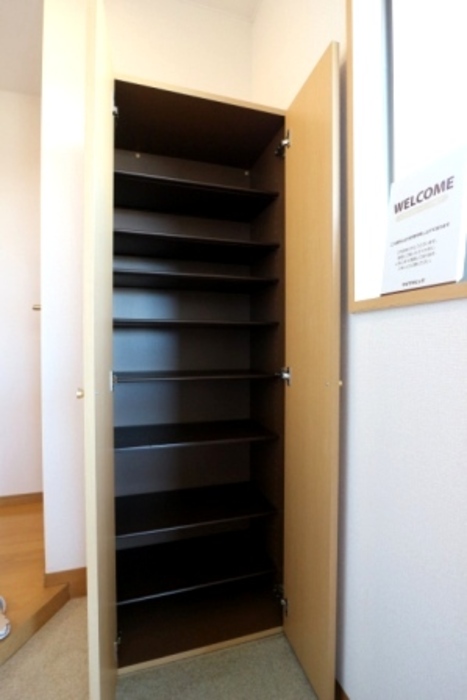 プレシア 405 玄関