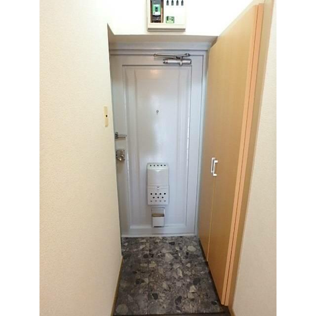 山口マンション ０６０１ 玄関