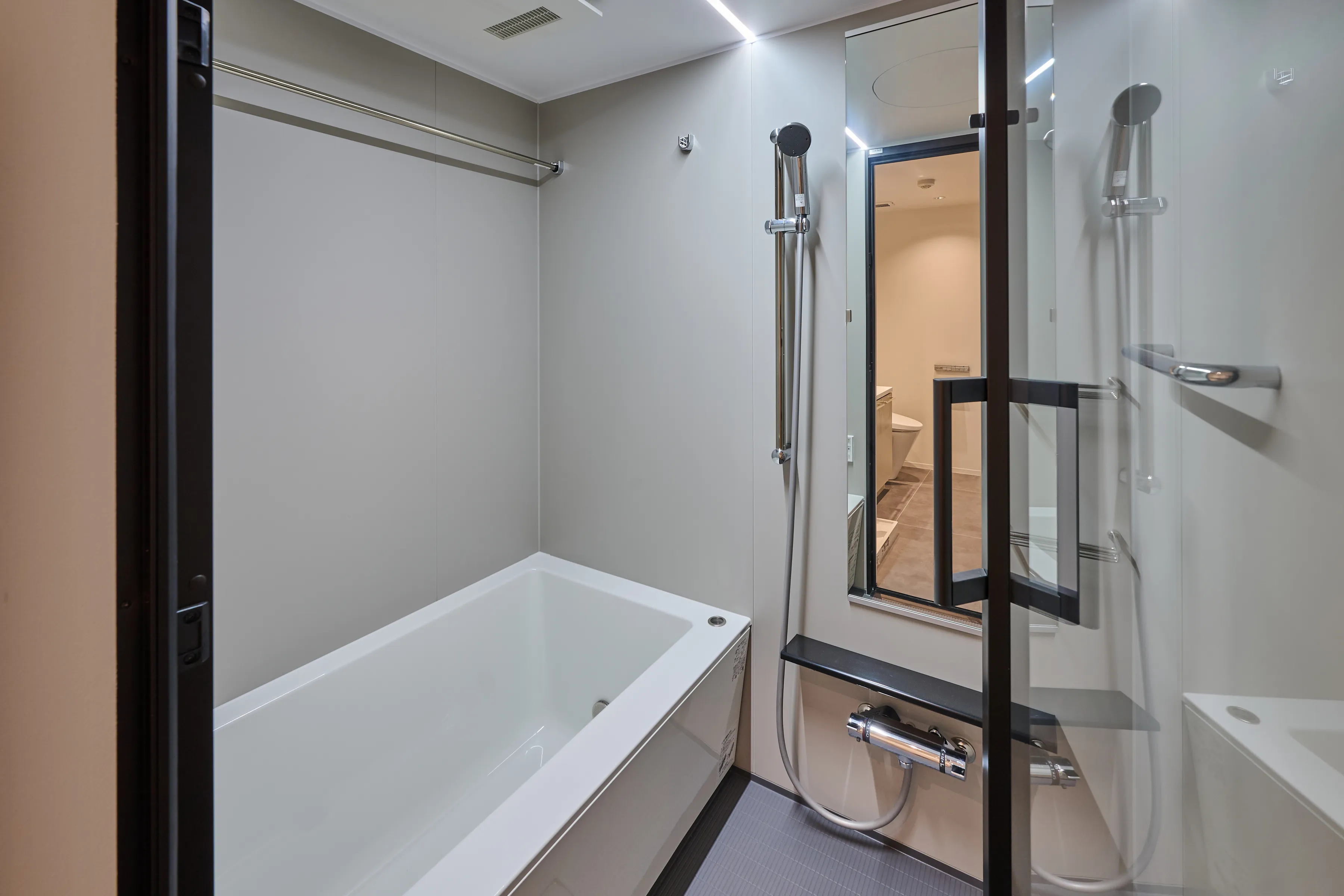 シャワールーム