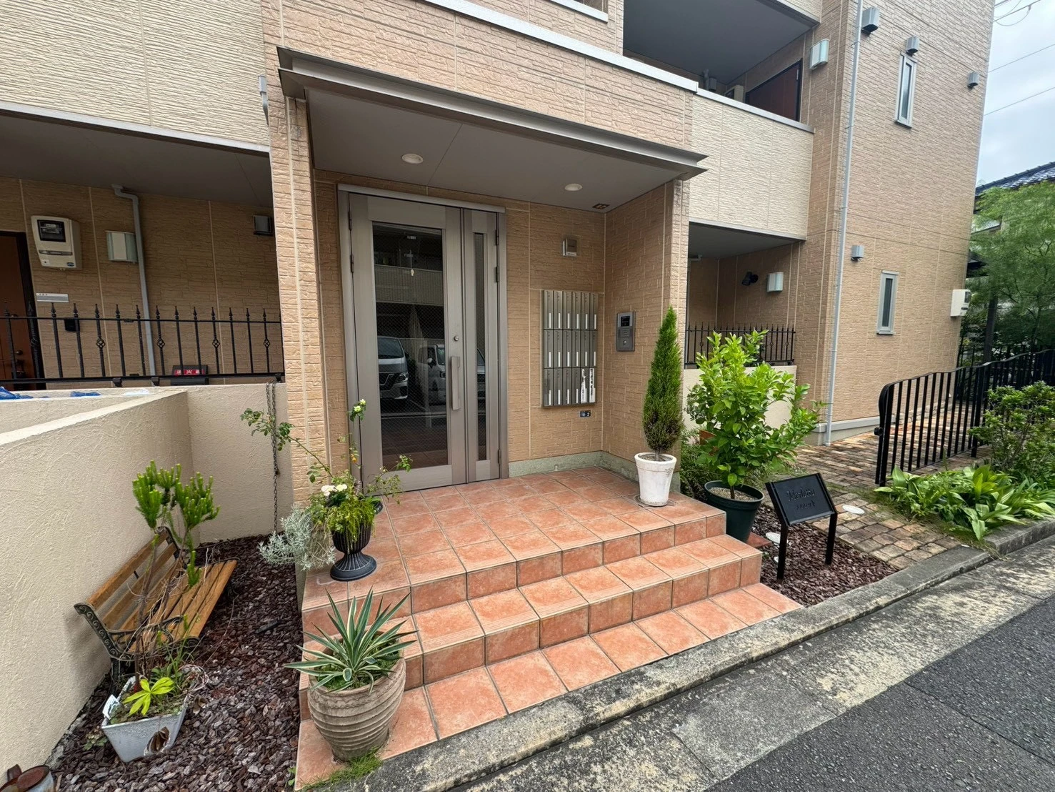 建物エントランス