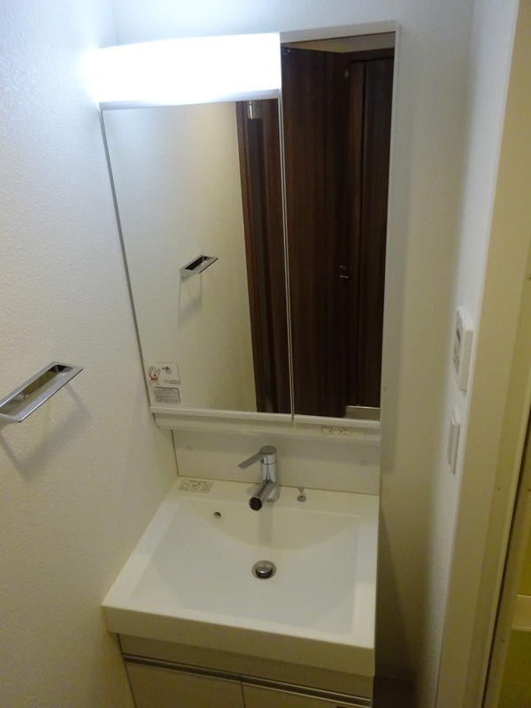 HRフロントリーガル難波WEST 803 - 洗面所 - サムネイル 9