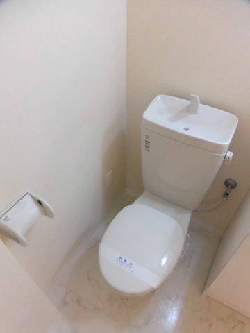 ヴィラナリー西九条 402 - トイレ - サムネイル 6