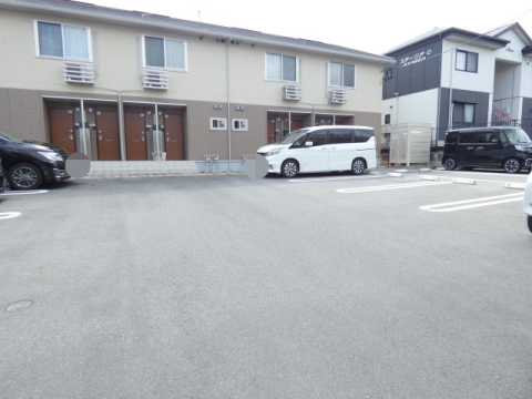 Comfortia AKURO 201 - 駐車場 - サムネイル 15