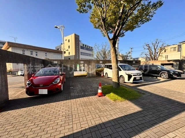 ダイアパレス水島町 613 駐車場