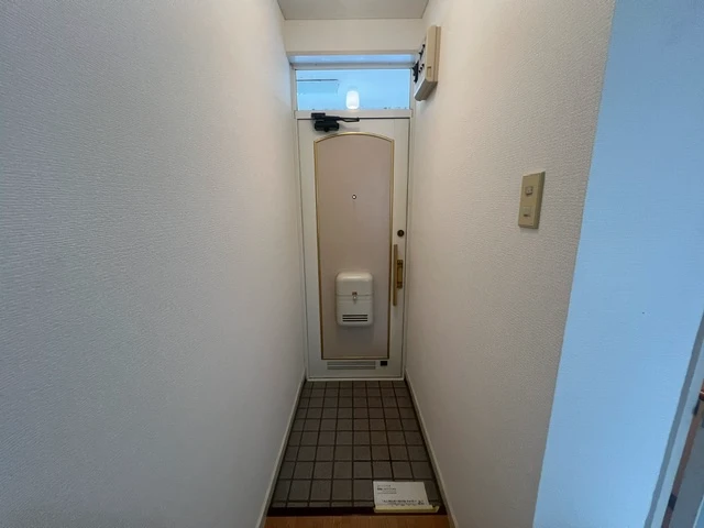 コーポスズキ1 205 玄関