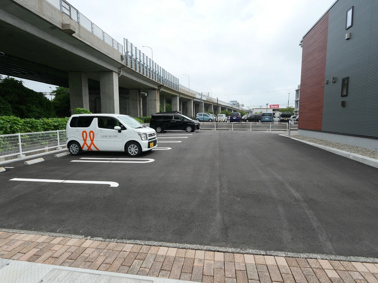 ドリームキャッスル 103 駐車場