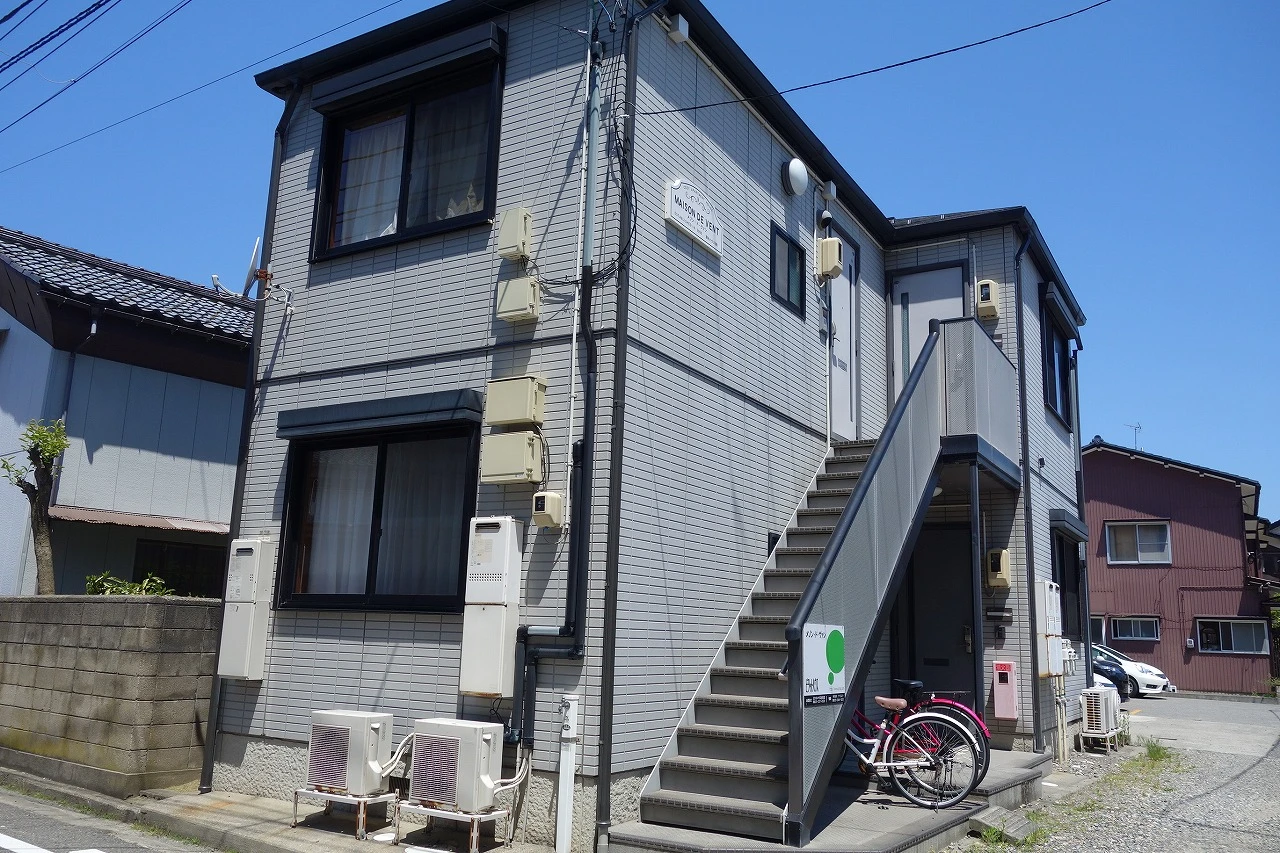 メゾンドヴァン 102 外観