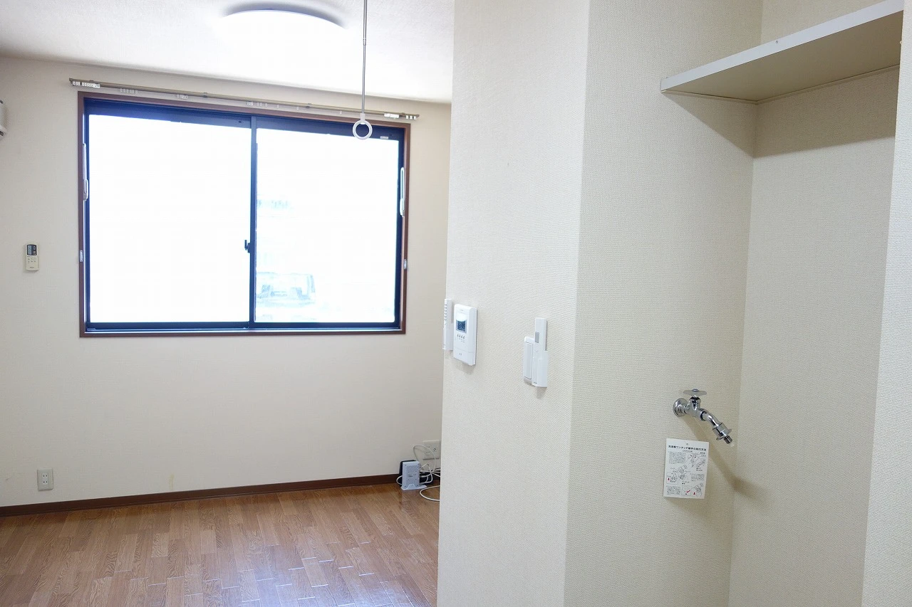 メゾンドヴァン 102 リビング