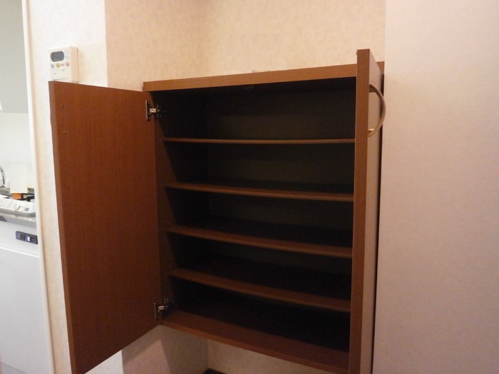 ロイヤルプレイス０１０ 505 収納