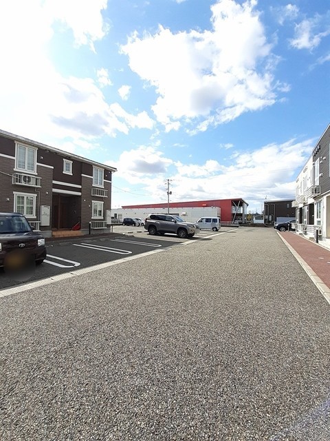 プラシードガーデンⅡ 104 駐車場