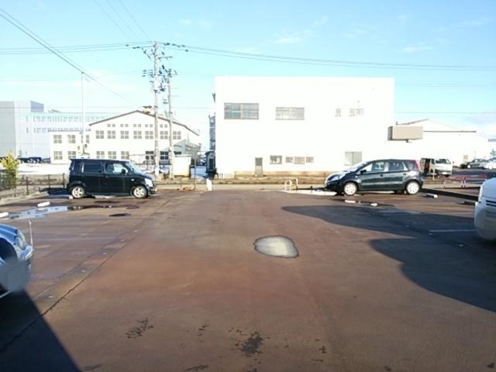 アトリエ ブランシェ Ａ/Ｂ B102 駐車場