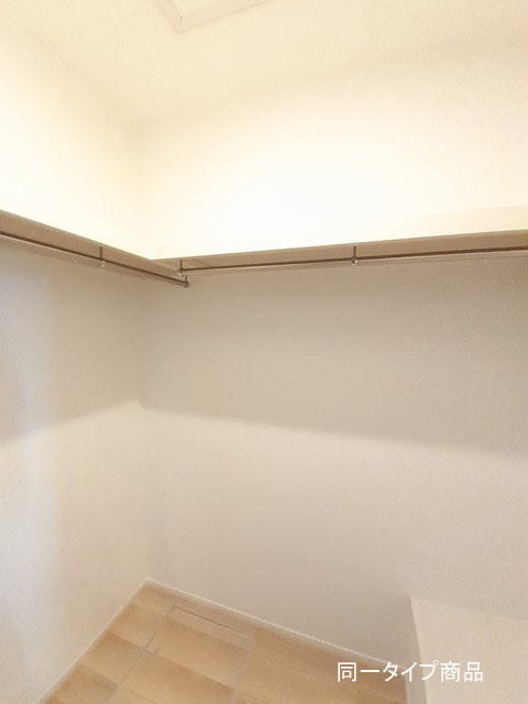 ファースト サンライズⅠ 205 収納