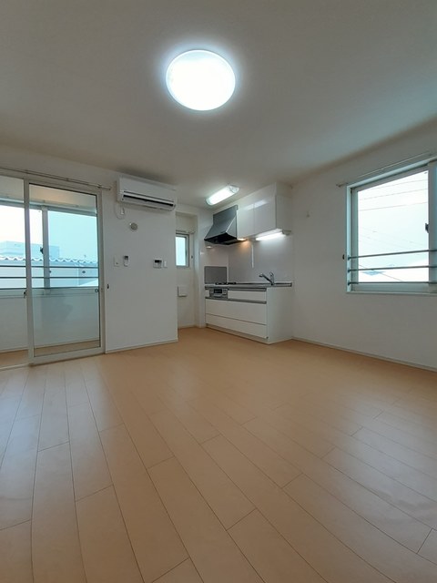 エレガンス 302 その他