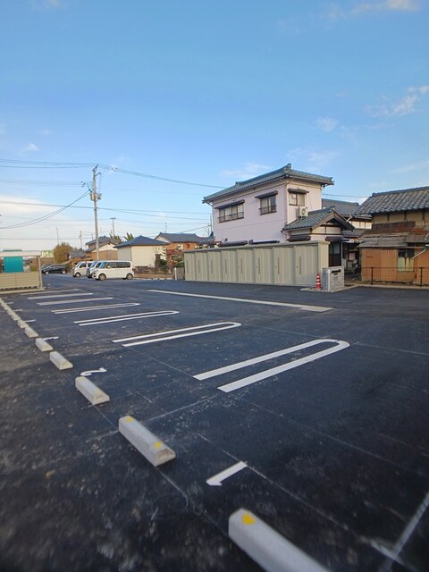 ピアニッシモⅠ 203 駐車場