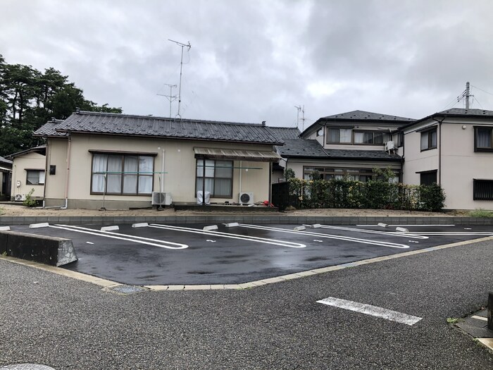 シエスタ・ロッサ 302 駐車場