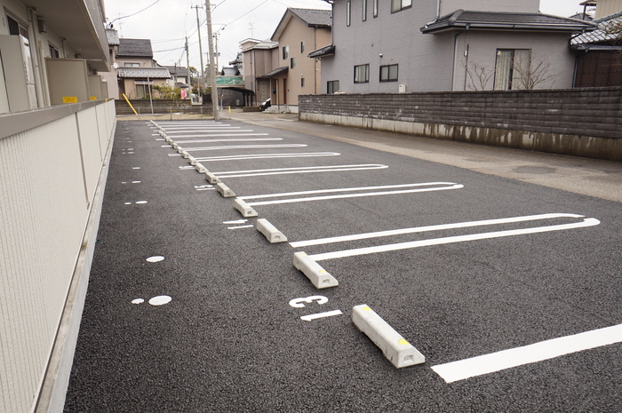 コートイーリス 103 駐車場
