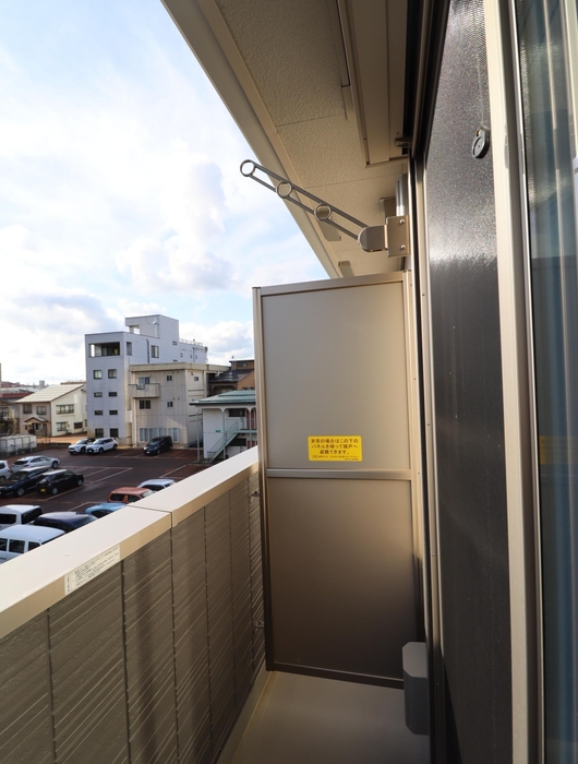 プレミアステイツS 303 バルコニー