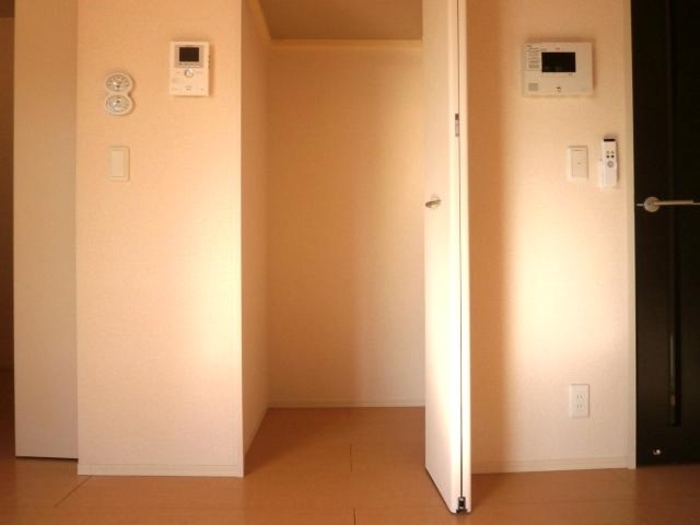 グランシエロ 201 収納