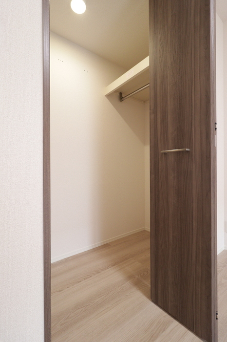 D-ROOM福住 B 103 収納