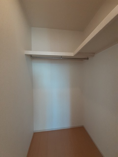 サンプラザ新崎Ａ 204 収納