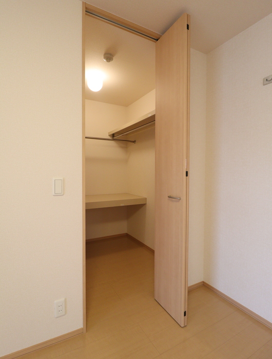 コンフォール川崎 101 収納