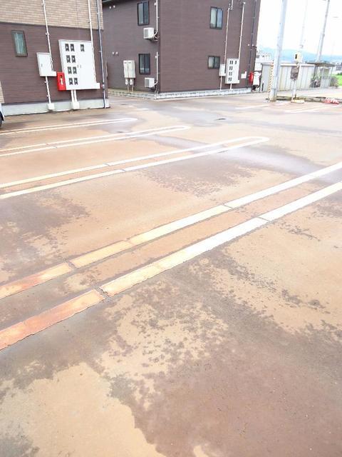 アンシャンテ 104 駐車場