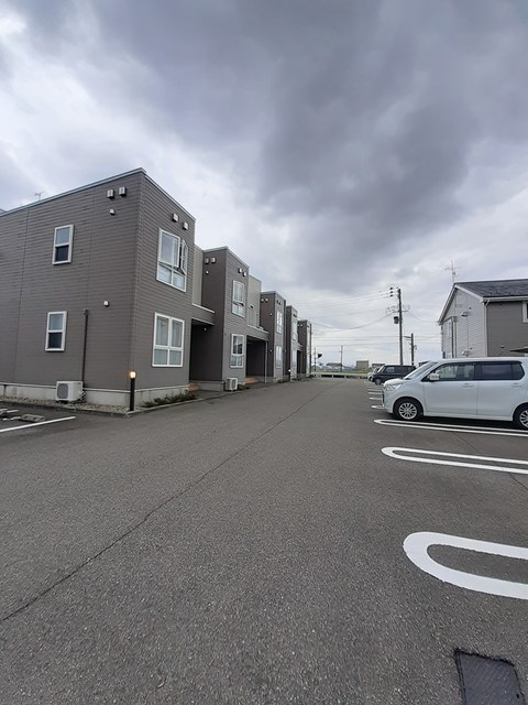 プラシードＡ 103 駐車場
