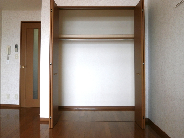 ロイヤルプレイス０１０ 505 収納