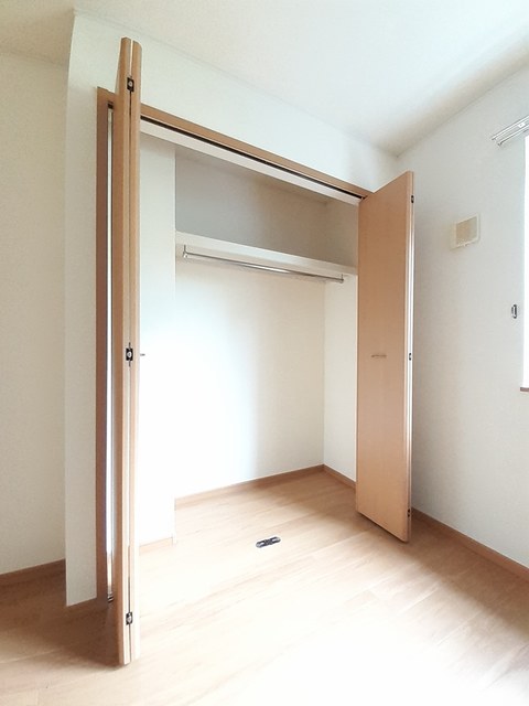 パークサイド南 102 収納