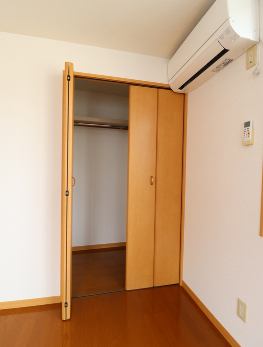 住営社駅東マンション 4B 収納