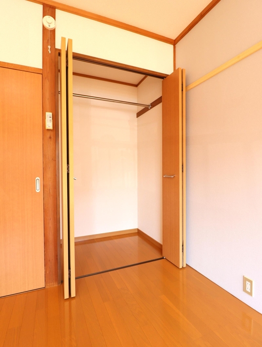 ヤチダハイツ 2 収納
