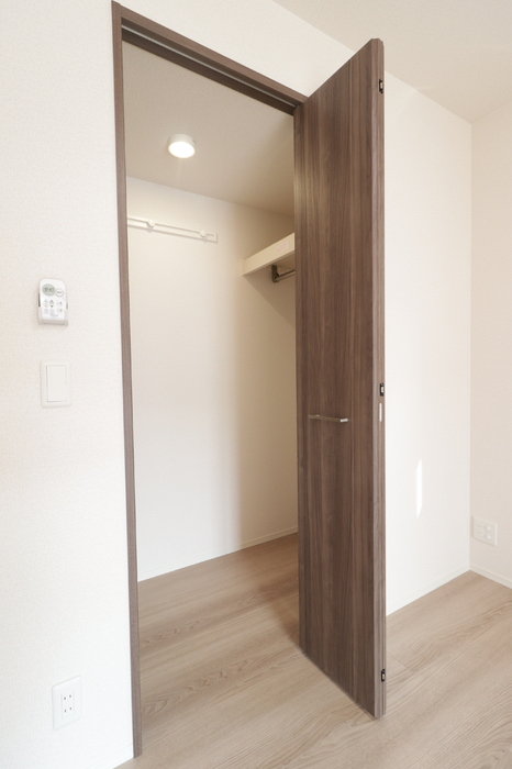 D-ROOM福住 B 303 収納