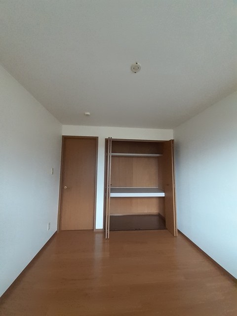 コスモグランデ 204 収納