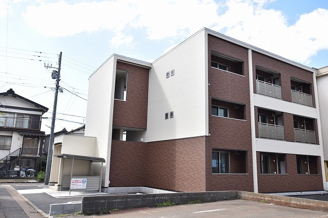クレール 103 外観