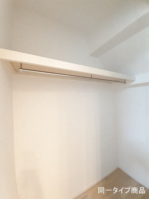 ファースト サンライズⅡ 102 収納