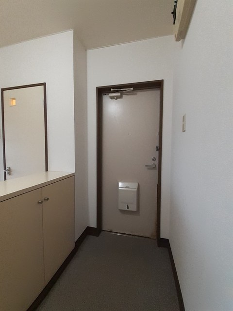 グランドール１ 202 玄関