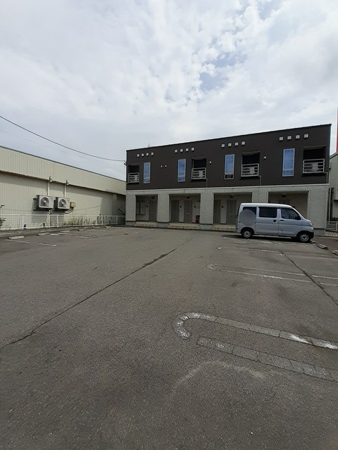 ガーデンハイム青葉 203 駐車場