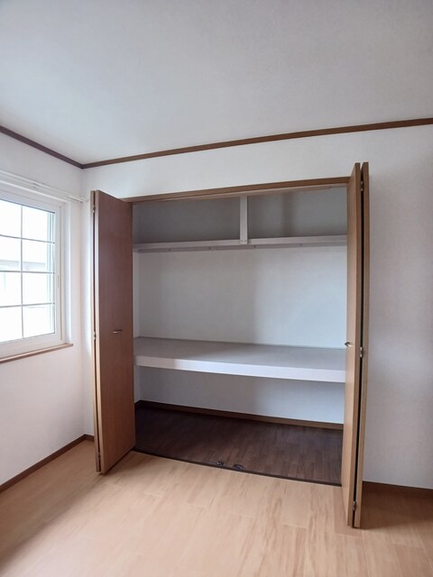 プレミオスカイＢ 203 収納