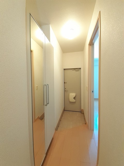 サンライズⅢＣ 102 玄関