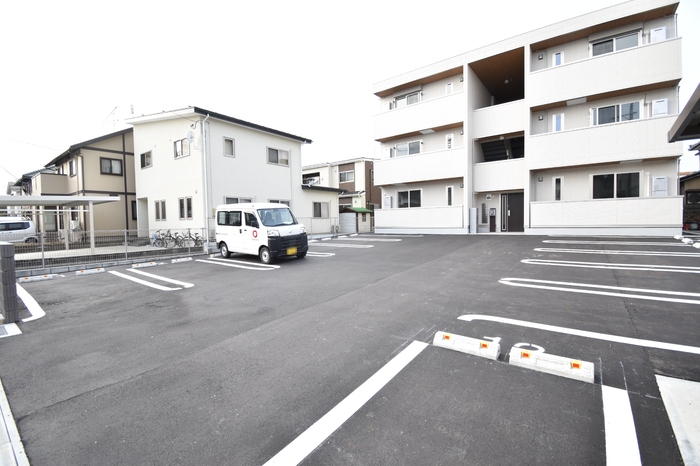 D-ROOM本馬越 103 駐車場