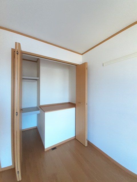 ミルトプラッツ 202 収納
