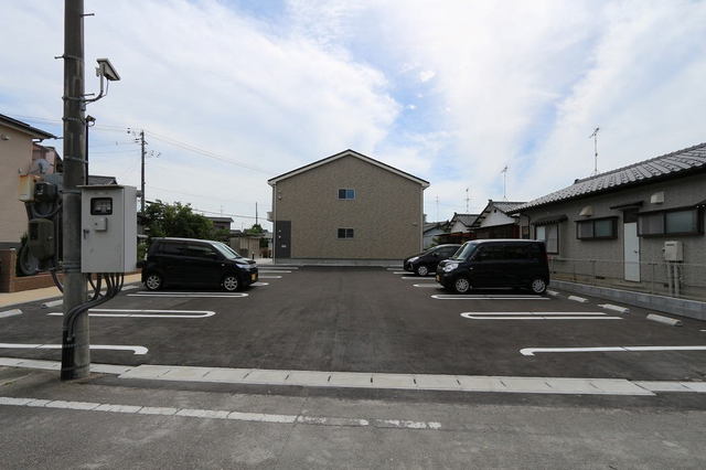 サツキ スイート 104 駐車場