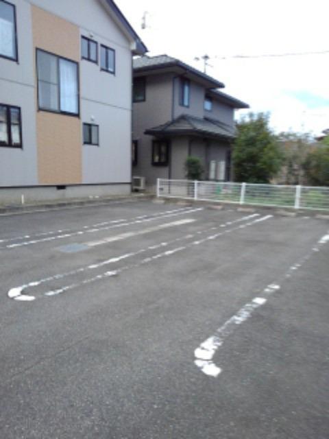 ウェルカム 101 駐車場