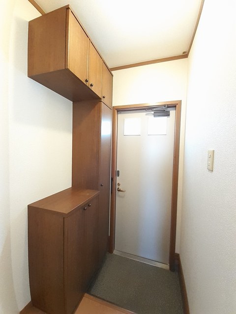 マノワール・ヴェールⅡ 103 玄関